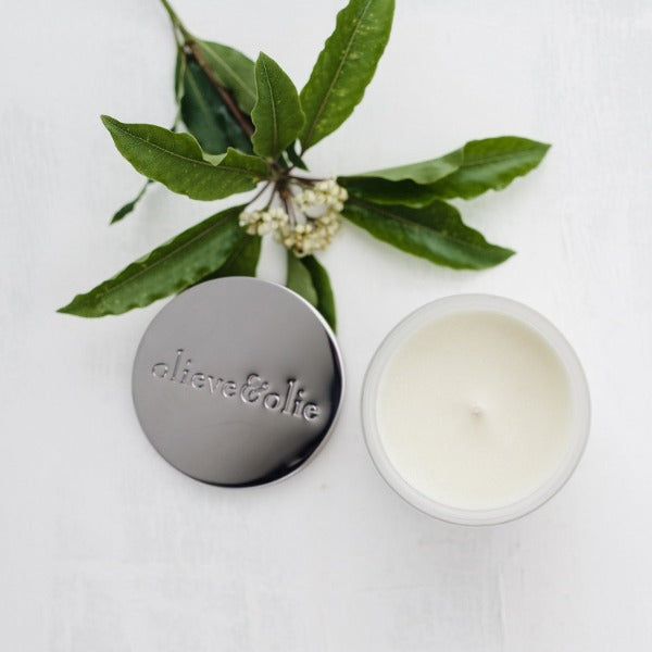 Olieve &amp; Olie Soy Wax Candle White Rum, Mint &amp; Citrus