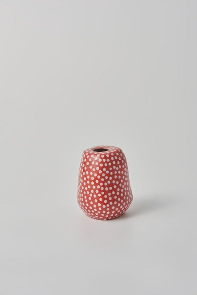 Jones &amp; Co Facet Vase Medium Red Spot