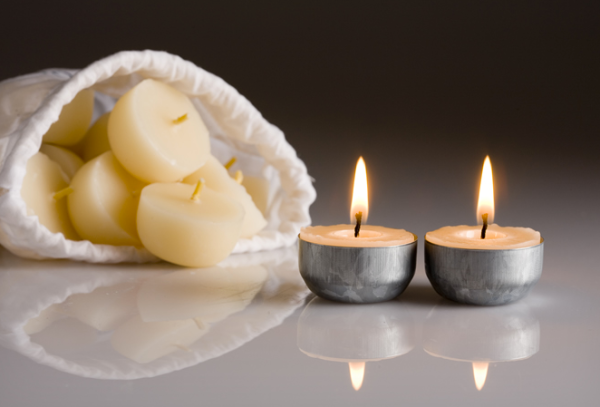 Northern Lights Organic Beeswax Tealight Candle