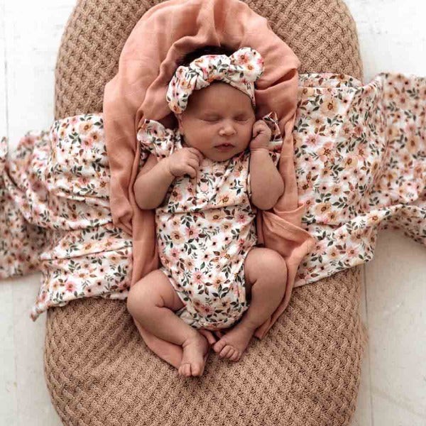 Snuggle Hunny Kids Clothing Short Sleeve Bodysuit 0-3 Months Spring Floral (000)