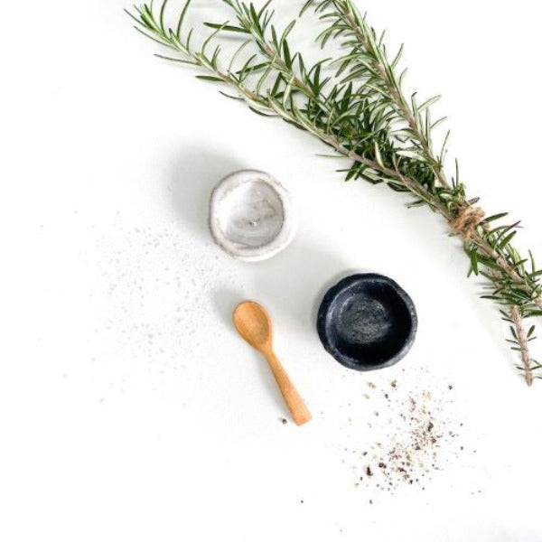 Caroline C Mini Salt & Pepper Pinch Pots